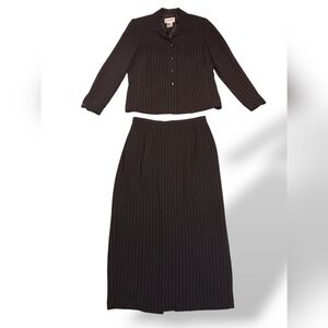 Plaza South Black & White Pinstripe Two Piece Suit/ Skirt Size 14